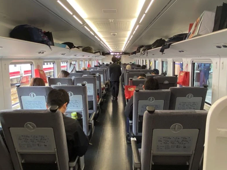 新冠升溫「端午出遊群聚增」臺鐵建議自主戴口罩 強化車站、列車清潔消毒